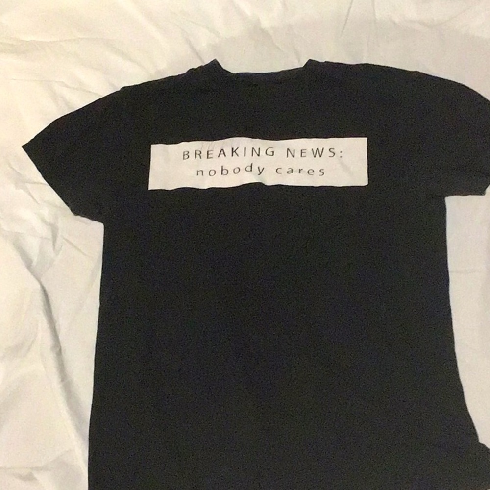 3/$10 Medium Black graphic t-shirt